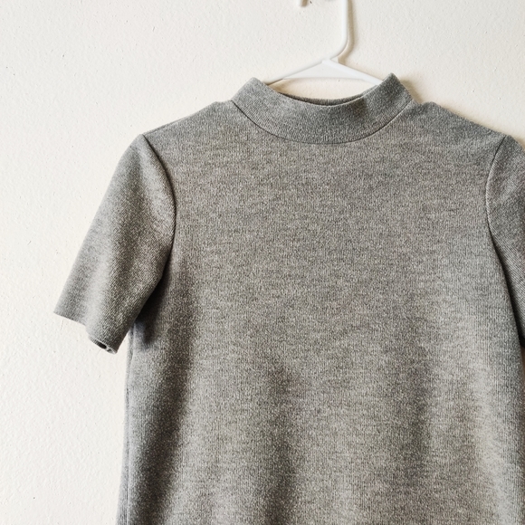 🌵Zara turtle neck crop top - Picture 2 of 4